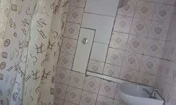 Imagem 2: ALUGO CASA Apartamento com 1 dormitório