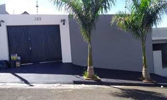 Imagem 3: Venda Imóvel com Piscina, todo murado