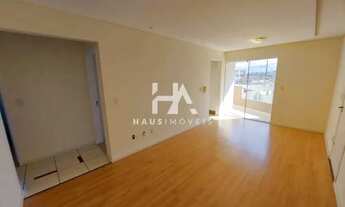 Imagem 3: Apartamento para aluguel possui 72 metros quadrados com 3 quartos em Amizade - Jaraguá do