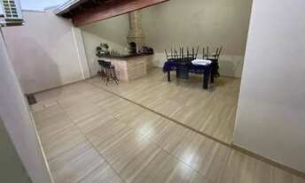 Imagem 2: Casa recém reformada no Santa Felicidade em Cascavel