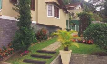 Imagem 2: Casa Mosela, fino trato, excelente preço, oportunidade - Petrópolis - RJ