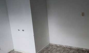 Imagem 2: Alugo kitnet em Marcílio de Noronha 450 reais