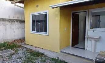 Imagem 5: Casa para aluguel linear e independente 2 quartos ! suite Jardim Mariléa - Rio das Ostras