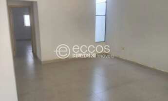 Imagem 3: Casa à venda, 3 quartos, 1 suíte, 2 vagas, INTERLAGOS - ARAGUARI/MG