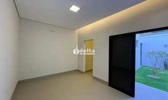 Imagem 4: Casa residencial com 3 suítes disponível para venda no bairro Novo Mundo em Uberlândia - M