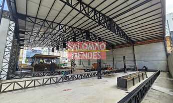 Imagem 3: Loja junto a Doca . 1200m2, salão de vendas e mezanino