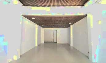 Imagem 3: Loja Comercial dispõe de 70m², salão amplo e banheiro social. Na parte superior possui 02