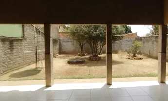 Imagem 3: Rua 94 Casa de Rua com 2 Quarto(s) e 2 banheiro(s) à Venda, 93.21 por R$ 360000.00 no seto