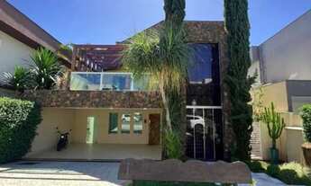 Imagem: Vende-se sobrado mobiliado - Condomínio