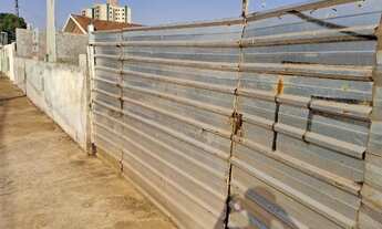 Imagem 3: 2 Terrenos com 10x38,5 cada (ao lado) medindo 770 m2 no Total. Obs: 216.0000 cada Lote