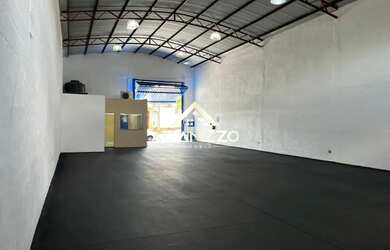 Imagem 6: Galpão Padrão para locação bairro Jardim Zara em Ribeirão Preto /SP. Alianzzo Imóveis