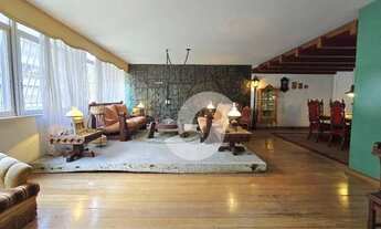 Imagem 6: Apartamento com 4 dormitórios à venda, 270 m², a uma quadra da praia