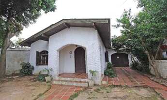 Imagem 2: Porto Alegre - Casa Padrão - Ipanema