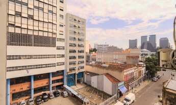 Imagem 6: Imóvel de 1 quarto com dependência revertida para 2º quarto na Lapa