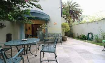 Imagem 7: CASA ESQUINA NA PRAÇA AO LADO DO PARQUE IBIRAPUERA