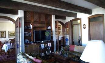 Imagem 7: Casa com Estilo Colonial no Morro da Cruz e vista para a Beira Mar Norte