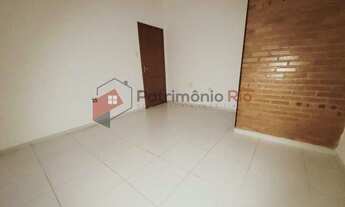 Imagem 3: Apto vazio, térreo, 2 quartos na Praça da Cetel, aceitando financiamento!