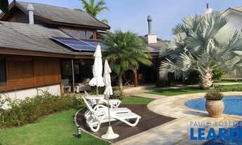 Imagem: SOBRADO - JURERÊ INTERNACIONAL - SC