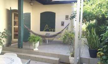 Imagem 3: Belíssima casa, espaçosa e em ótima localização. Confira!