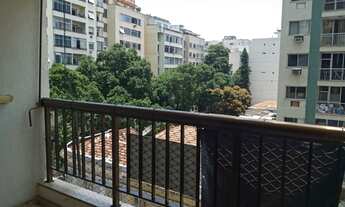 Imagem 3: Apartamento para venda possui 70 metros quadrados com 2 quartos em Catete - Rio de Janeiro
