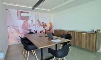 Imagem 2: More numa cobertura á beira-mar com taxas inclusas. *