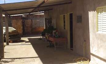 Imagem: Lote no sol nascente com 2 casas