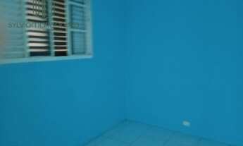 Imagem 6: Casa térrea com três salas comerciais no centro