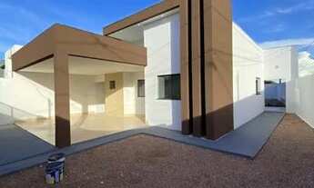 Imagem: Casa Em Rua Pública Com 3/4, 2 Suítes