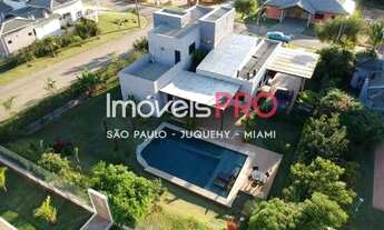 Imagem: Casa de Alto Padrão em Condomínio Fechado