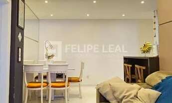 Imagem 2: Apartamento para Venda em Florianópolis, Capoeiras, 2 dormitórios, 1 suíte, 2 banheiros, 1