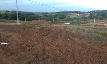 Imagem 2: Lote parecida gardem