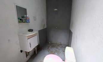 Imagem 5: Vendo ou troco Casa com 2 dormitórios