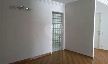 Imagem 4: Apartamento recém reformado , pintado . São 120 m² de área útil