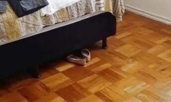 Imagem 7: Alugo quarto na liberdade em frente ao plano inclinado