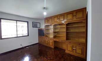 Imagem 6: Alto Uruguai 200m² infra no prédio varandão lavabo 4 quartos 2 suítes montado 2 vagas na