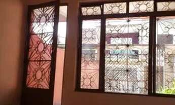 Imagem 5: Aluga-se casa com três cômodos e garagem, Centro - Itapevi - SP