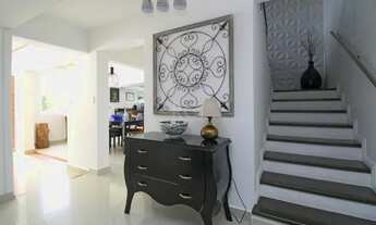 Imagem 5: Casa a venda no bairro Guarujá com 4 dormitórios, piscina e salão de festas