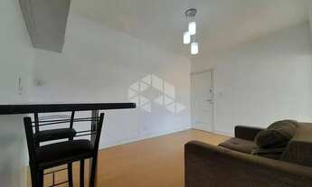 Imagem 6: Apartamento mobiliado com 2 quartos e garagem no Abraão em Florianópolis