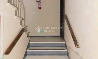 Imagem 3: Imóvel para aluguel tem 60 metros quadrados com 3 quartos em Menino Deus - Porto Alegre