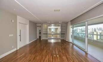 Imagem 2: Imóvel para aluguel possui 212 metros quadrados com 3 quartos em Vila Andrade - São Paulo