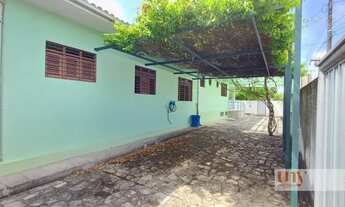 Imagem 3: Casa com 5 quartos e piscina, super bem localizada no bairro dos Estados