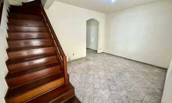 Imagem: Casa Geminada com 2 quartos para alugar