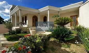 Imagem: Casa com 4 Quartos sendo 1 Suíte com 5