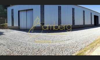 Imagem: Industrial com amplo pateo para caminhões