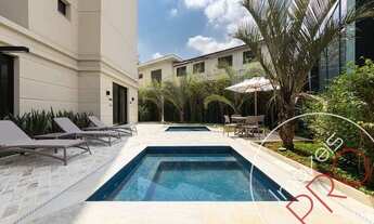 Imagem: Cobertura de 455m² com 4 suítes e 6 vagas