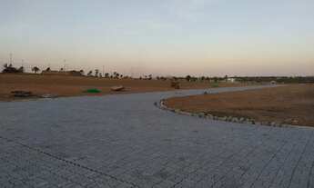 Imagem 3: Loteamento Pacatuba IV,ao lado da cervejaria Heineken Infraestrutura completa com praça!,