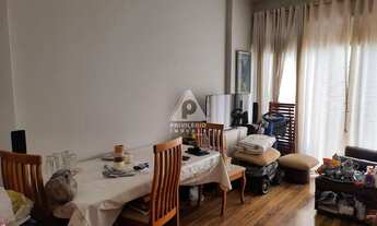 Imagem 2: 2 QUARTOS COM 1 SUITE EM FRENTE AO METRO DE BOTAFOGO