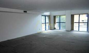 Imagem 5: Espaçoso e bem localizado!