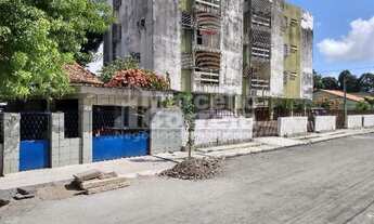 Imagem 2: Casa em terreno de 420m² em Campo Grande, precisando de reforma