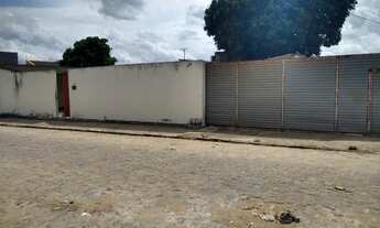 Imagem 1: Vendo Imóvel C/ Área Próximo de Meia Tarefa, na Rua São Francisco - Arapiraca